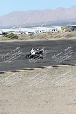 media/Jan-16-2026-CVMA Friday Practice (Fri) [[6f2bf47531]]/4-Racer 3-NRS/Session 3 (Bowl)/